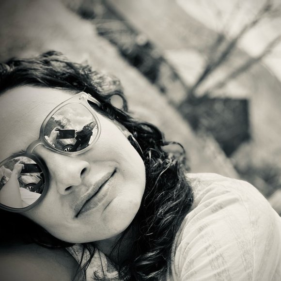 Meet your Posher, Erin - Picture 1 of 1